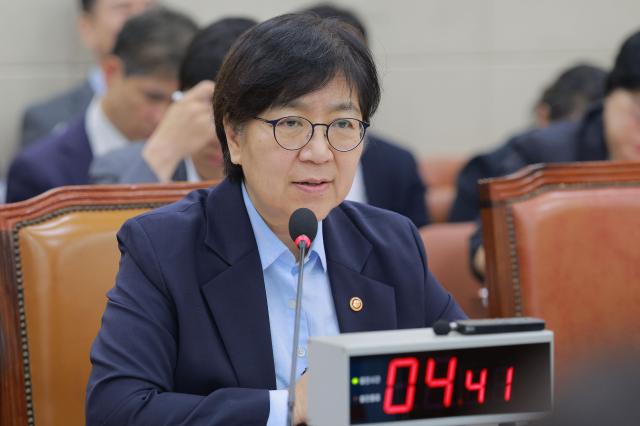 정은경 "안전상비약 품목·판매 제한 완화…항생제 내성 대응 방안 마련"