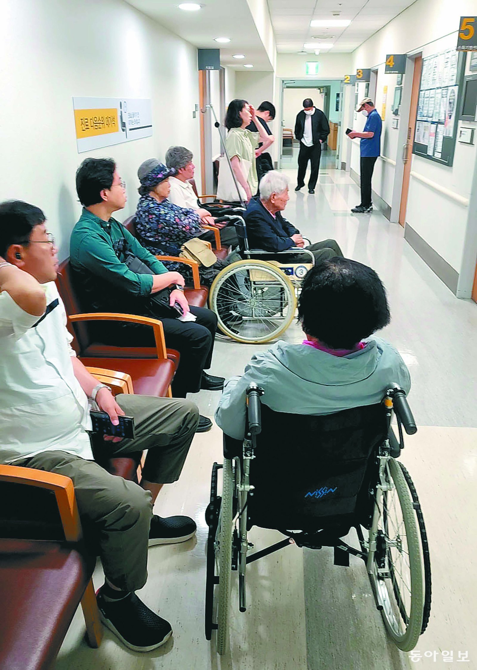 개인병원 내몰린 만성 통증 환자들… ‘비급여 의료비’ 지출 늘어 [홍은심 기자와 읽는 메디컬 그라운드]