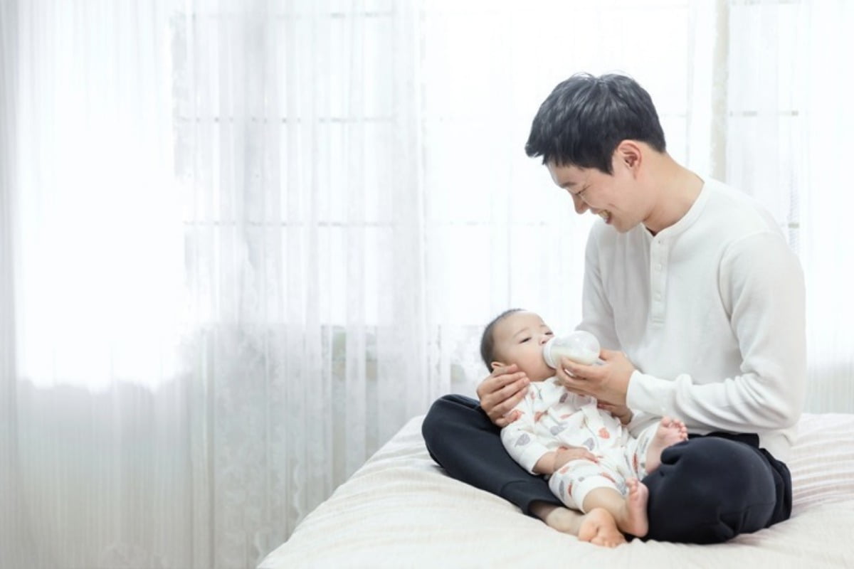 출산 전후 아빠 심리 불안하면…"자녀 언어·인지발달에 영향"